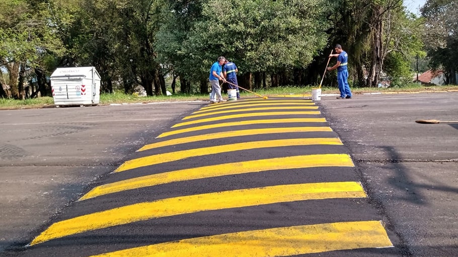 Quebra-mola